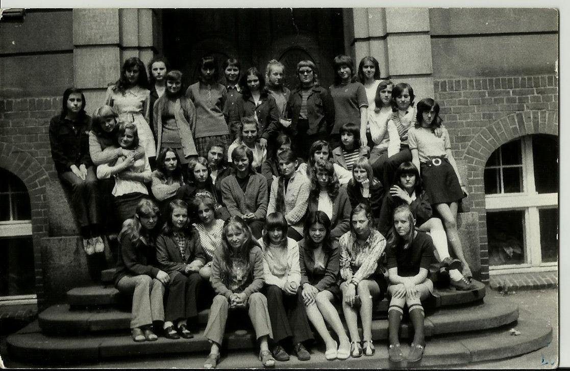 Klasa-I-E-rok-1973-LO-Pleszew.jpg