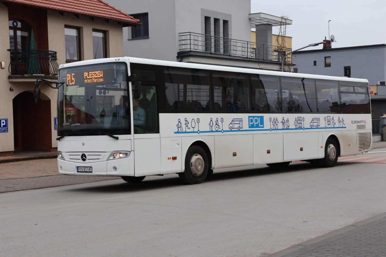 nowe-autobusy-w-Pleszewie-1-1280x853.jpg